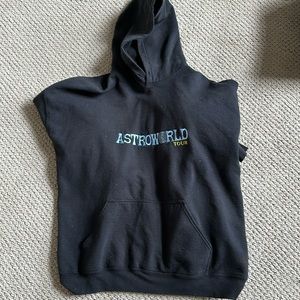 Astro world tour Travis Scott sweatshirt.